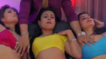 Gharwali Baharwali (E04-E07) Jugnu Hot Web Series