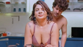 Size Does Not Matter (E01-E02) Jugnu Hot Web Series